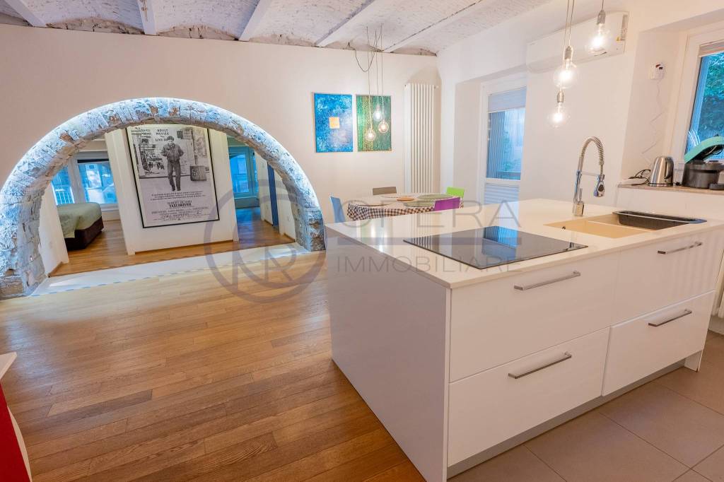 appartamento in vendita a Trieste in zona San Vito