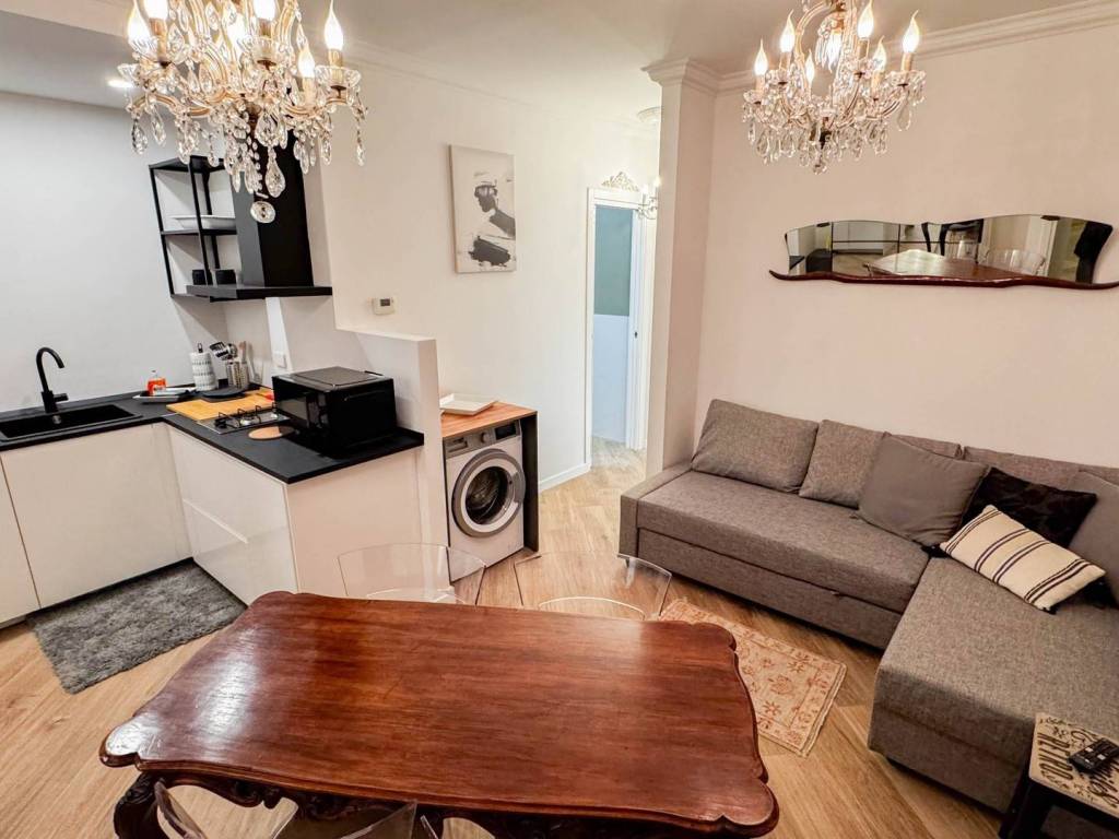 appartamento in vendita a Trieste in zona Borgo Teresiano