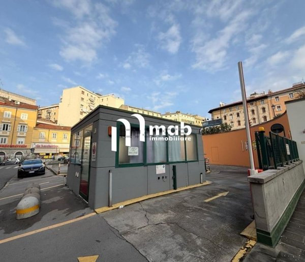 appartamento in vendita a Trieste in zona Barriera vecchia