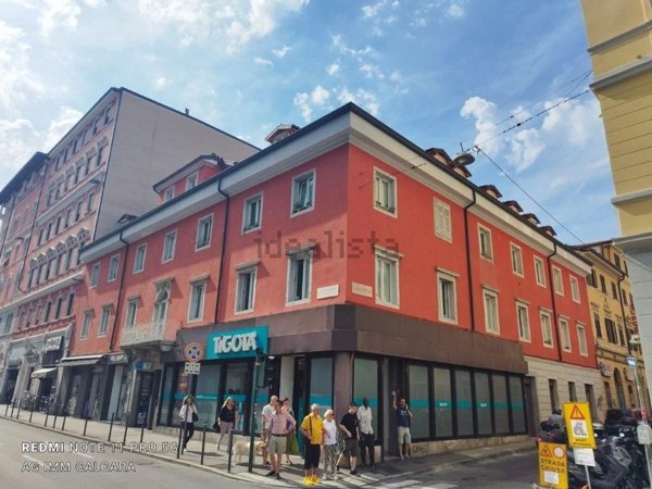 appartamento in vendita a Trieste in zona Barriera vecchia