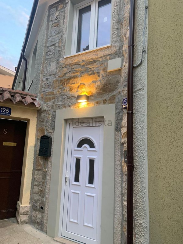 casa indipendente in vendita a Trieste in zona Rozzol