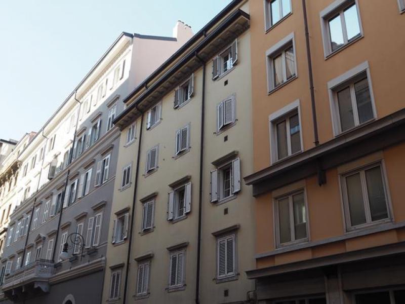 appartamento in vendita a Trieste in zona Borgo Teresiano