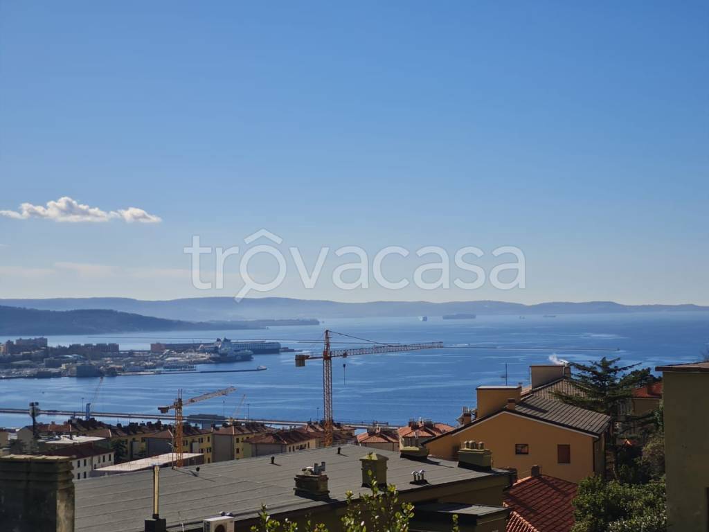 appartamento in vendita a Trieste in zona Barcola