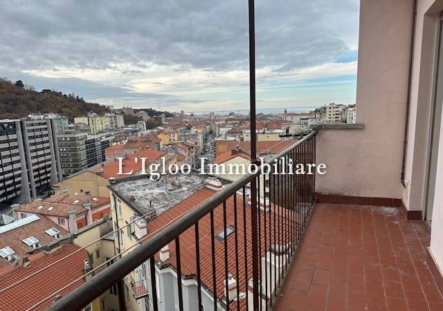 appartamento in vendita a Trieste in zona Scorcola