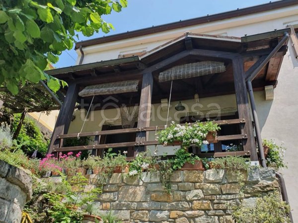 casa indipendente in vendita a Trieste in zona Gretta