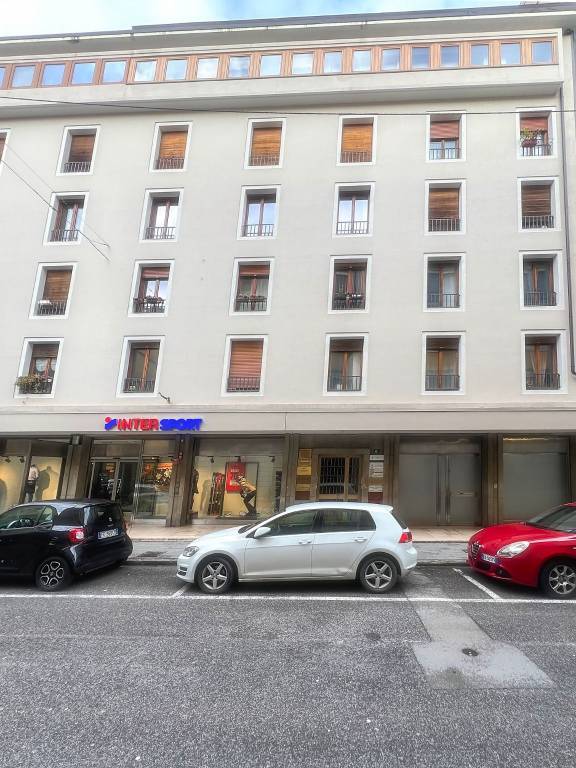 appartamento in vendita a Trieste in zona Borgo Teresiano