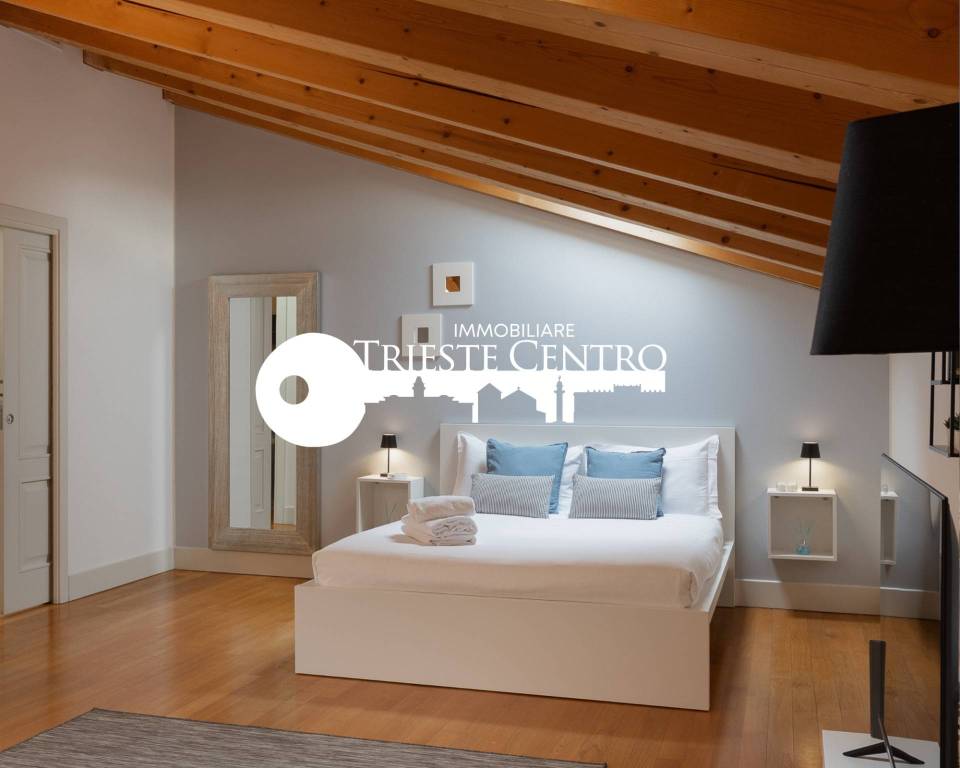appartamento in vendita a Trieste in zona Città Vecchia