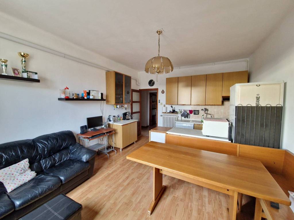 appartamento in vendita a Trieste in zona Campi Elisi