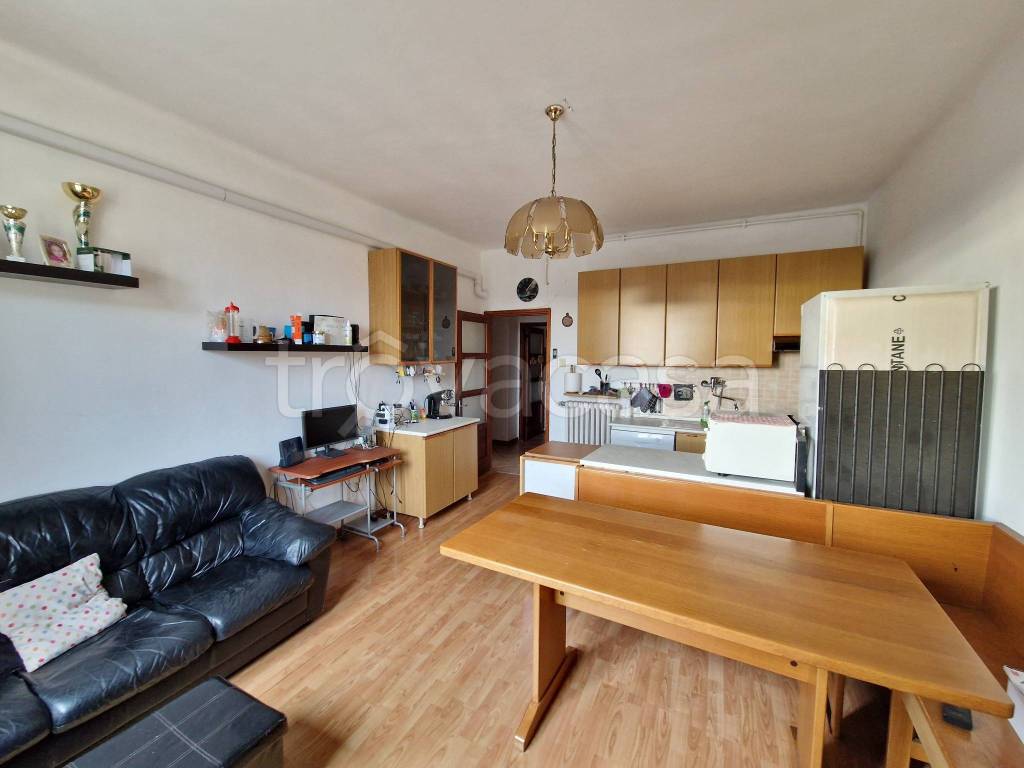 appartamento in vendita a Trieste in zona Campi Elisi