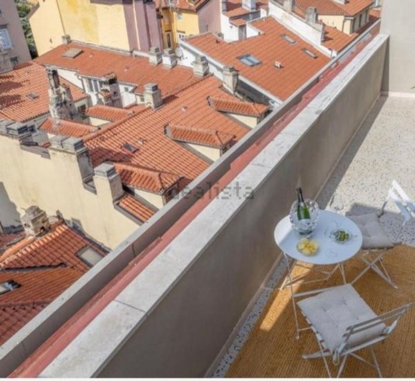 appartamento in vendita a Trieste in zona Barriera vecchia