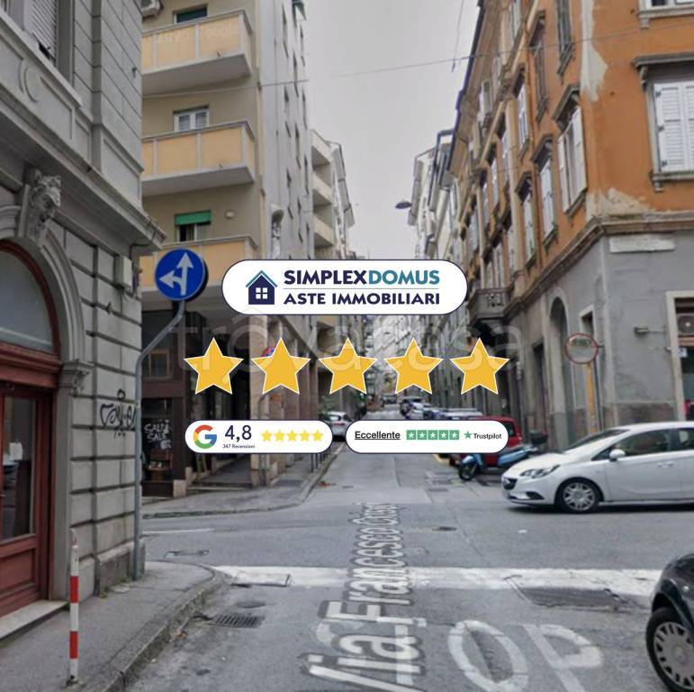 appartamento in vendita a Trieste in zona Borgo Teresiano