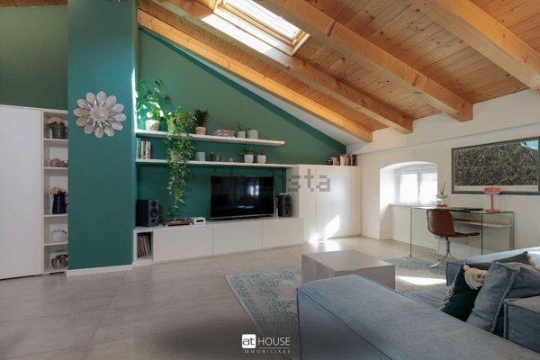 appartamento in vendita a Trieste in zona Città Vecchia