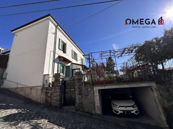 casa indipendente in vendita a Trieste in zona Rozzol