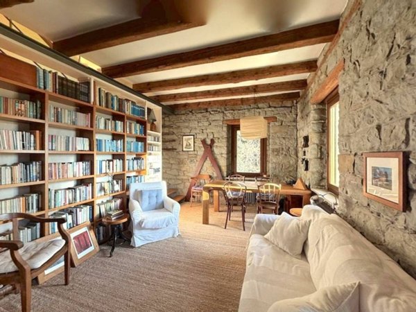 casa indipendente in vendita a Trieste in zona Conconello