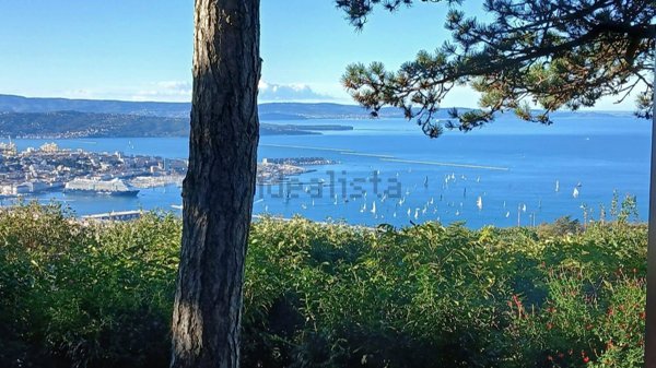 casa indipendente in vendita a Trieste in zona Opicina