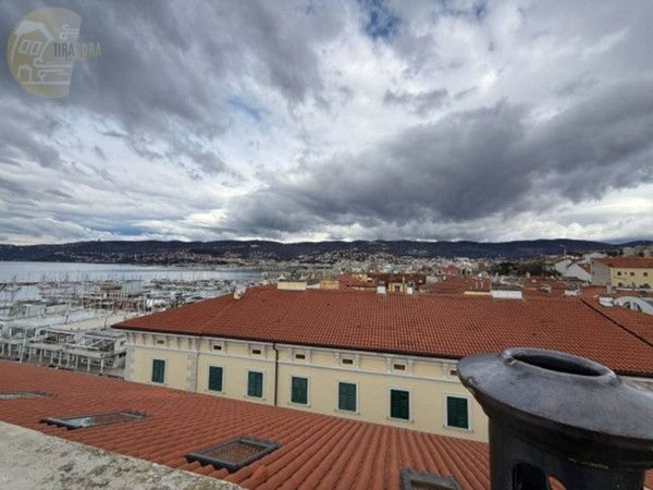 appartamento in vendita a Trieste in zona San Giusto