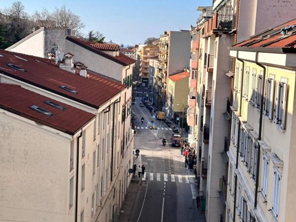 appartamento in vendita a Trieste in zona San Giacomo