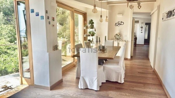 casa indipendente in vendita a Trieste in zona Roiano