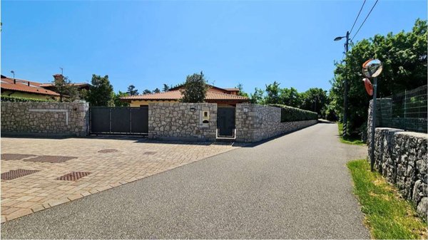 appartamento in vendita a Trieste in zona Basovizza