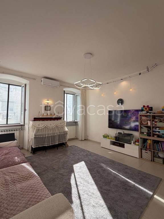 appartamento in vendita a Trieste in zona Borgo Teresiano