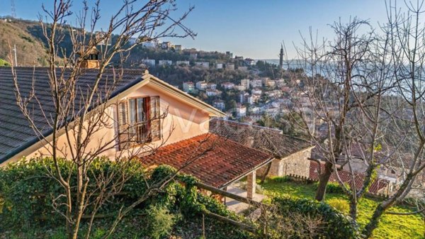 casa indipendente in vendita a Trieste in zona Barcola