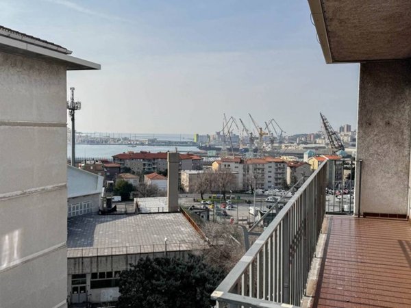 appartamento in vendita a Trieste in zona Valmaura