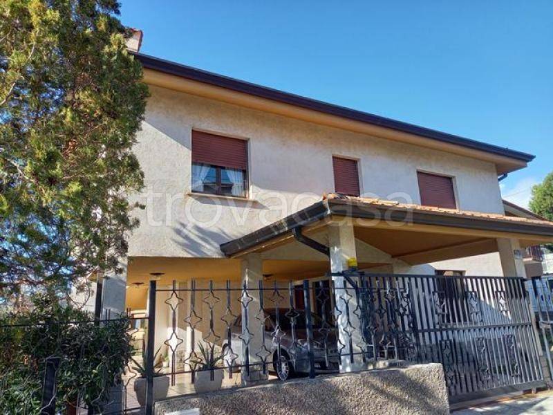 casa indipendente in vendita a Trieste in zona Borgo San Sergio