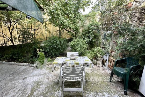 casa indipendente in vendita a Trieste in zona Guardiella