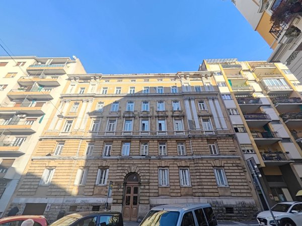 appartamento in vendita a Trieste in zona Barriera vecchia
