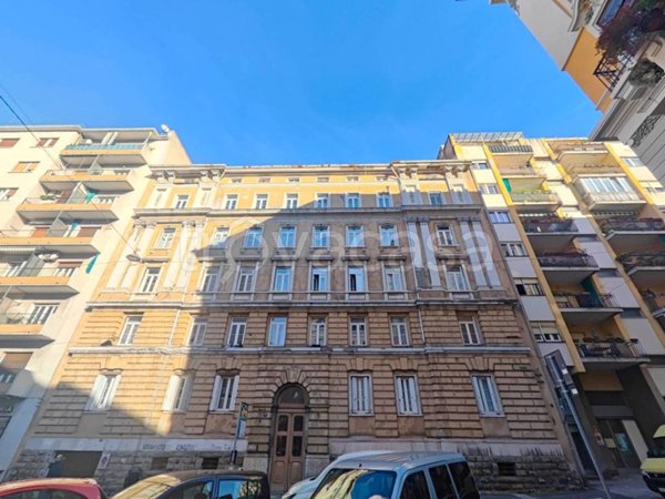 appartamento in vendita a Trieste in zona Barriera vecchia