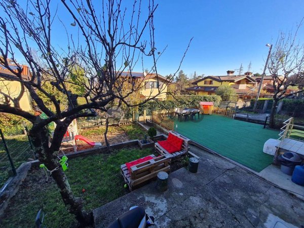 casa indipendente in vendita a Trieste in zona Opicina