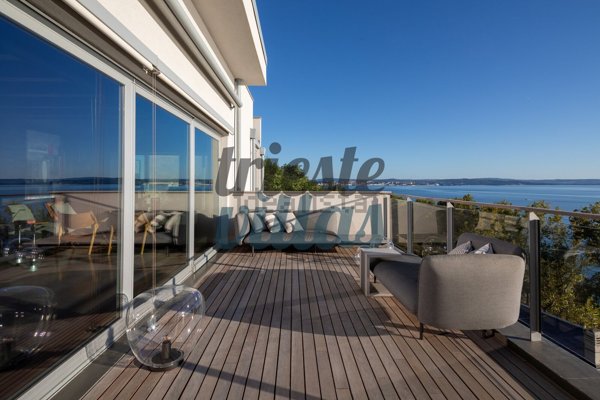 appartamento in vendita a Trieste in zona Barcola