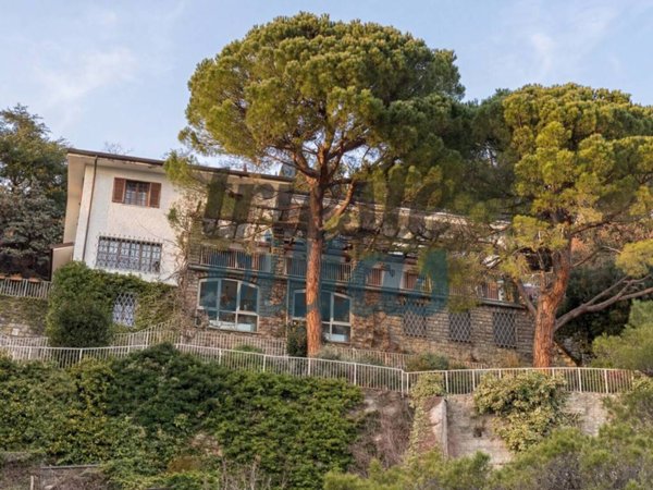 casa indipendente in vendita a Trieste in zona Grignano