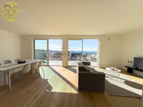appartamento in vendita a Trieste in zona Città Nuova