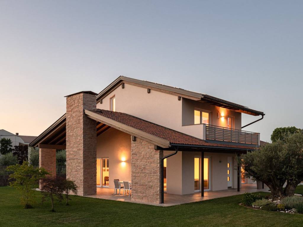 casa indipendente in vendita a Trieste in zona Opicina