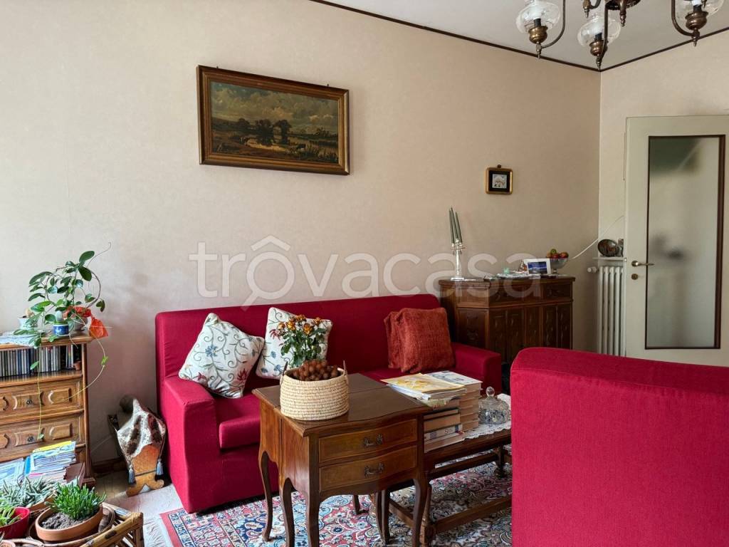 appartamento in vendita a Trieste in zona Roiano