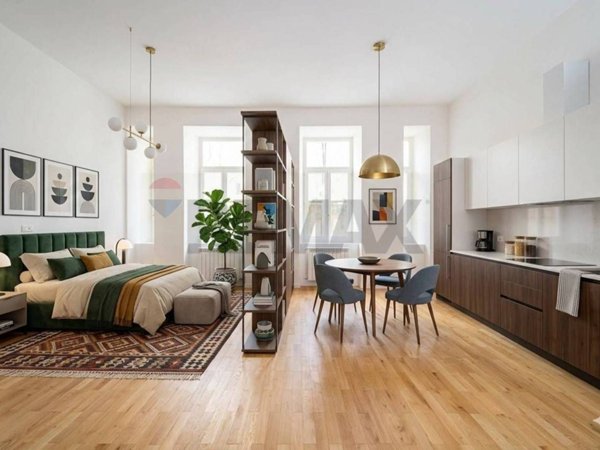 appartamento in vendita a Trieste in zona Città Vecchia