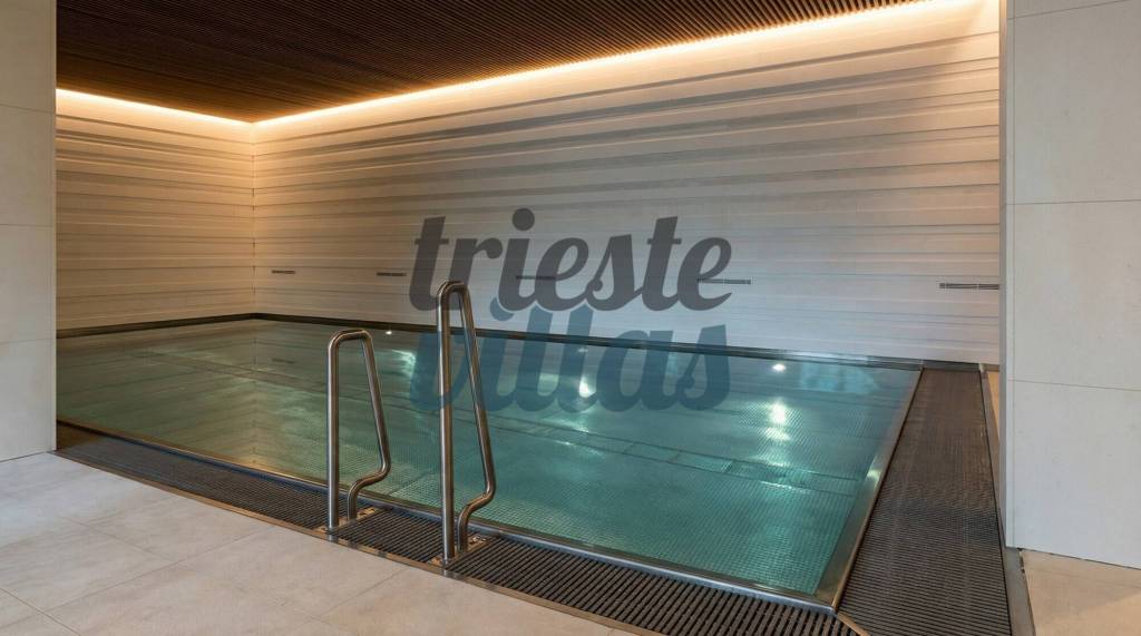appartamento in vendita a Trieste in zona Campi Elisi
