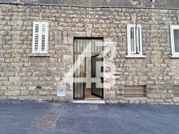 locale di sgombero in vendita a Trieste in zona Valmaura