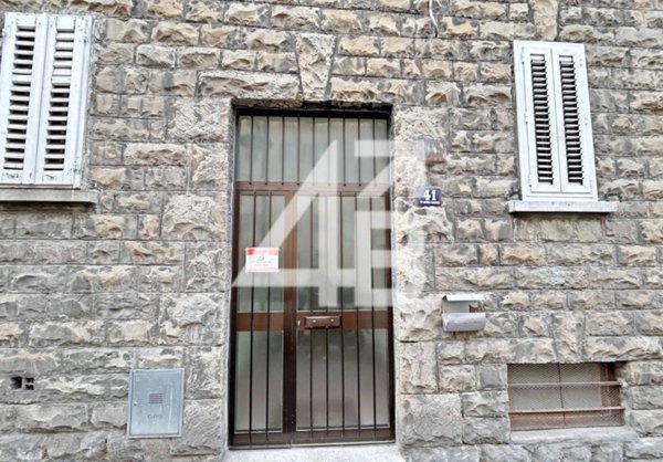 locale di sgombero in vendita a Trieste in zona Valmaura