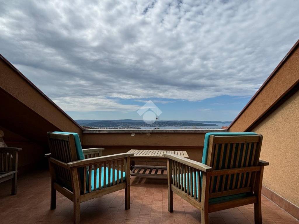 appartamento in vendita a Trieste in zona Scorcola