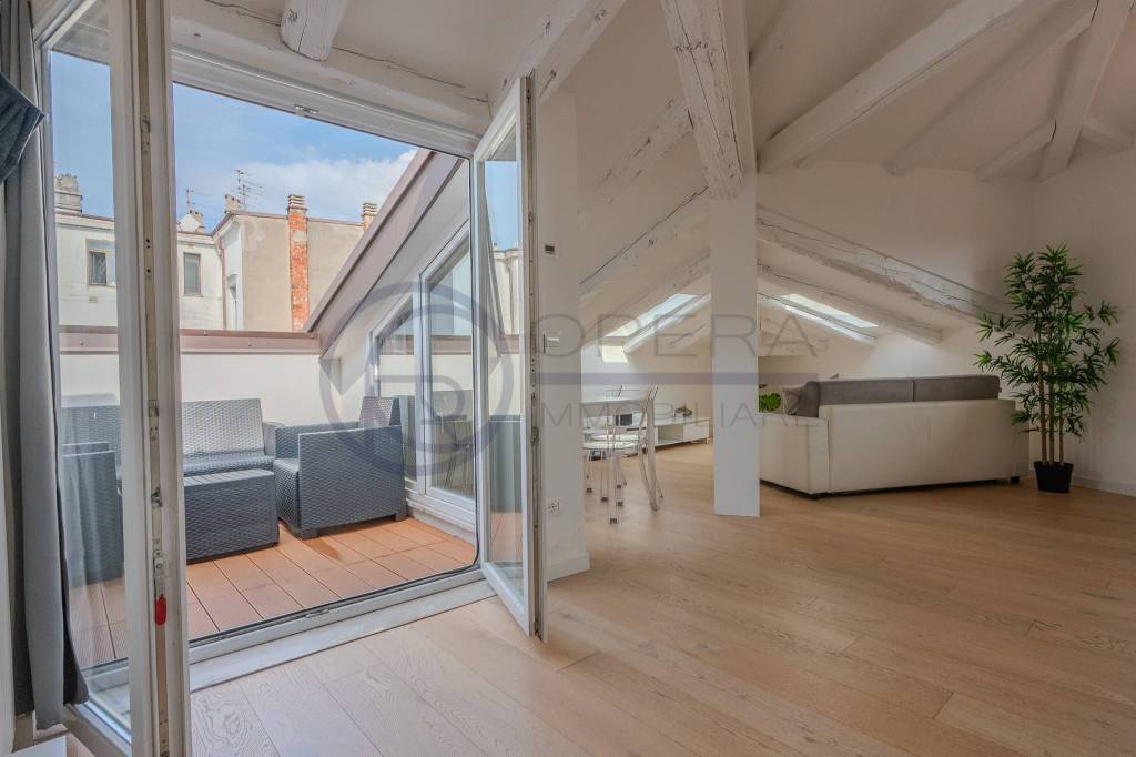 appartamento in vendita a Trieste