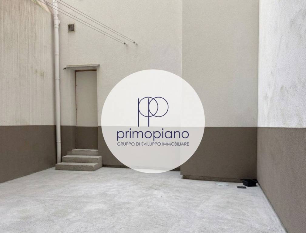 locale commerciale in vendita a Trieste