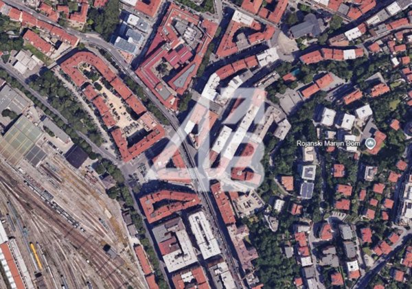 negozio in vendita a Trieste in zona Roiano