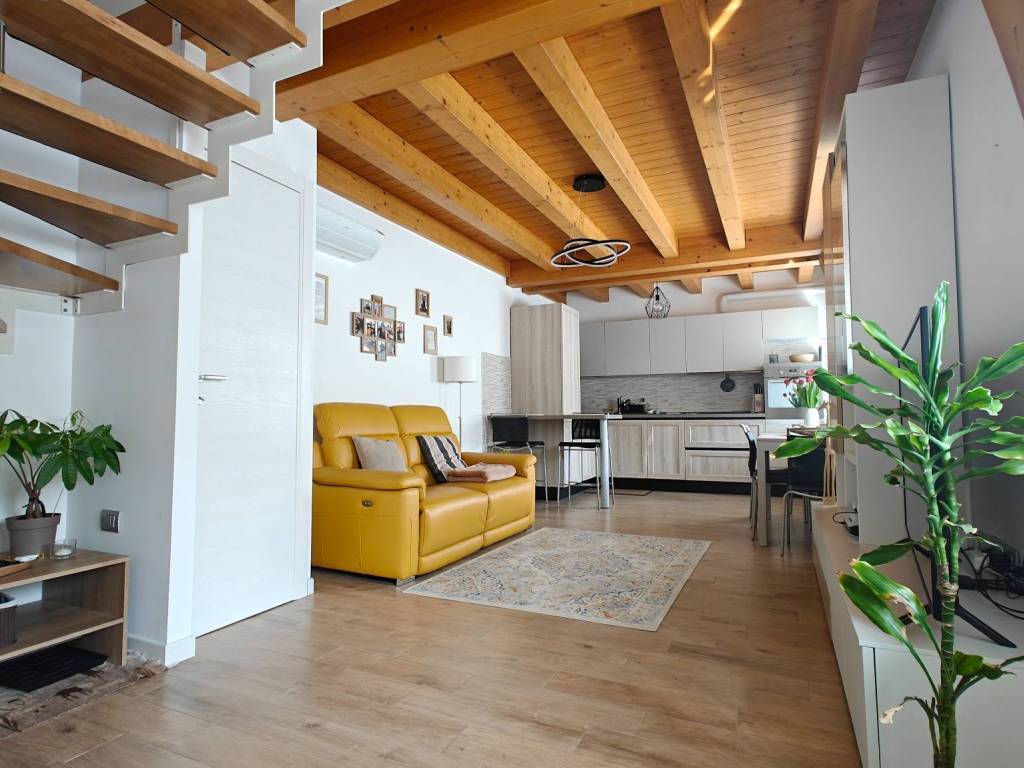 appartamento in vendita a Trieste in zona Chiarbola