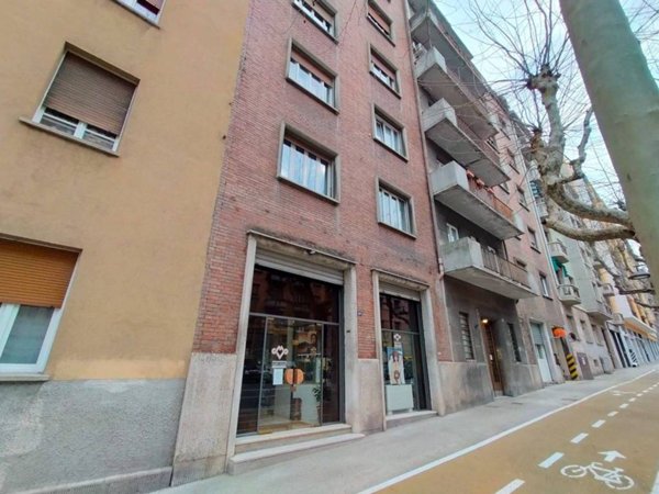 negozio in vendita a Trieste in zona San Giacomo