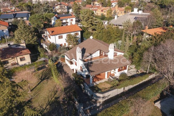 casa indipendente in vendita a Trieste in zona Grignano