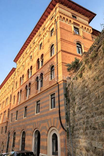 appartamento in vendita a Trieste in zona Città Vecchia