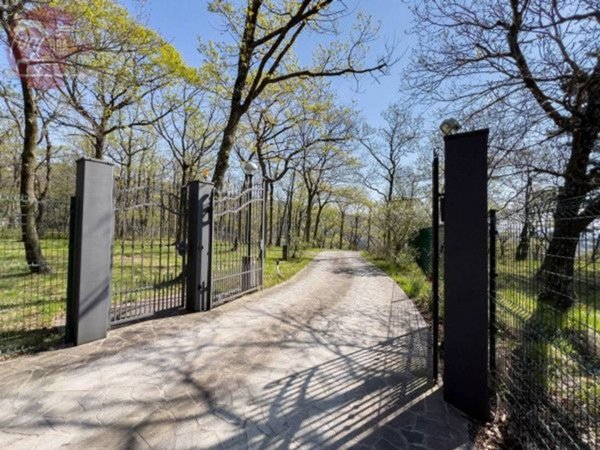 casa indipendente in vendita a Trieste in zona Barcola