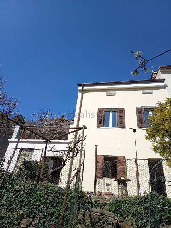 casa indipendente in vendita a Trieste in zona Cologna